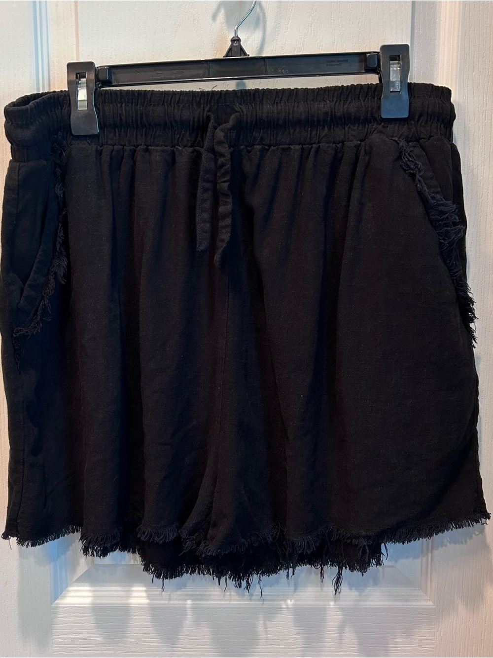 Umgee Plus Black Linen Blend Shorts 2XL Frayed Fringe Hem Elastic Drawstring